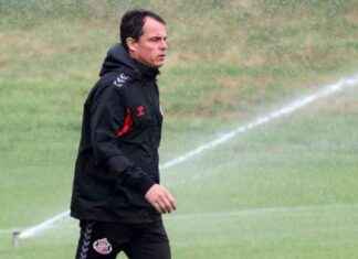 Top 6 Expectations Revealed by Regis Le Bris for Sunderland FC news-10082024-170930