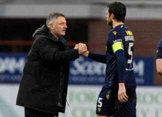Docherty Dedicates Dundee Achievements to Captain Shaughnessy: A Tribute to Leadership news-20082024-010120