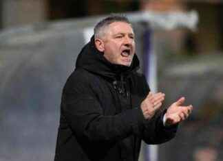 Dundee Manager Tony Docherty Praises Team for Holding Rangers to Draw news-23082024-103045