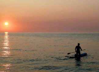 Rescue of Paddleboarder Stranded Over a Mile Offshore news-26082024-104328