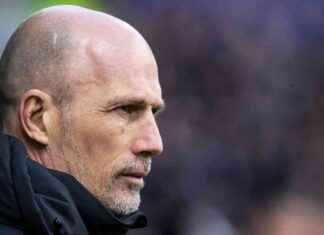 Rangers Manager Clement Upset with Dundee’s ‘Climate Change’ Excuses news-26082024-224711