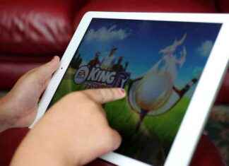 Council Pay Deals to Pause Free iPad Scheme: Impact on Local Budgets news-27082024-104909