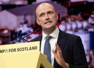 Stephen Flynn Open to SNP Leadership Run When Vacancy Arises news-13092024-065008