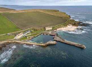 Private Harbour in Scottish Highlands for Sale: Historic Auction Opportunity news-13092024-145558