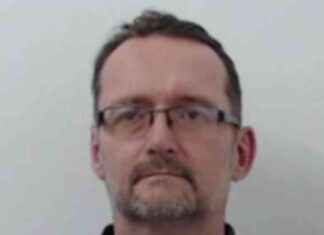 Neo-Nazi in Falkirk Found Guilty of Terrorism Offense with Large Weapons Cache news-17092024-055053