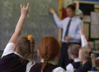 Labour dismisses concerns over private school VAT on bursaries news-23092024-003819