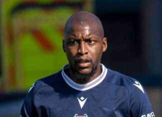 Mo Sylla Collapses in Dundee Dressing Room, Condition Responsive news-29092024-125105