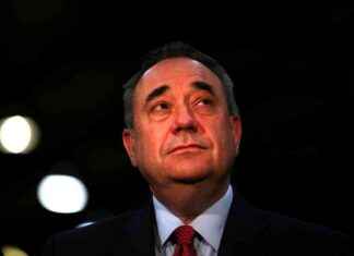 Alex Salmond’s Return to Scotland: Live Coverage of Former First Minister’s Body news-18102024-203755