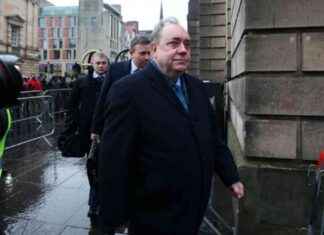 Investigation of New Sexual Assault Allegation Against Alex Salmond news-03112024-080241