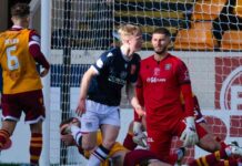 lyall-cameron-scores-winner-as-dundee-beat-motherwell-1-0