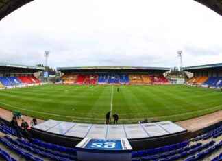 Murray leads Dundee to 3-1 victory over St Johnstone murray-leads-dundee-to-3-1-victory-over-st-johnstone