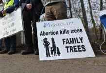 First arrest made for violating abortion buffer zone first-arrest-made-for-violating-abortion-buffer-zone