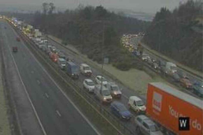 gridlock-caused-by-lorry-fire-on-motorway