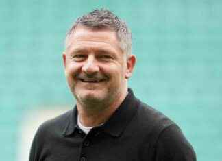 Dundee’s Tony Docherty Looks to End Hibs’ Unbeaten Streak dundees-tony-docherty-looks-to-end-hibs-unbeaten-streak