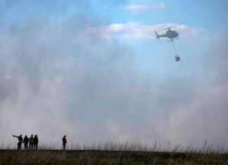 Firefighters Contend with Shotts Blaze in Ongoing Wildfire – 84 characters firefighters-contend-with-shotts-blaze-in-ongoing-wildfire-84-characters