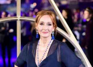 JK Rowling’s Generous Donations: A Result of Poverty-driven Motivation jk-rowlings-generous-donations-a-result-of-poverty-driven-motivation