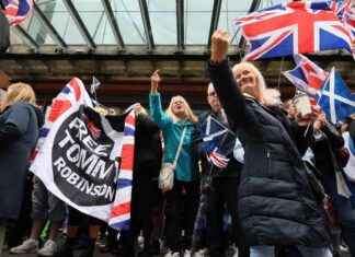 National Strike and Anti-Racism Protests in Glasgow: Police Intervene national-strike-and-anti-racism-protests-in-glasgow-police-ntervene