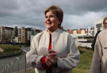 sturgeon-campaigns-to-retain-hamilton-seat