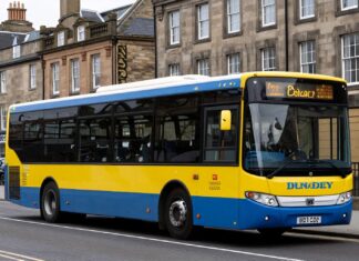 Fast & Reliable Bus from Dundee to Edinburgh