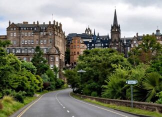 Discover the Scenic Route from Dundee to Edinburgh