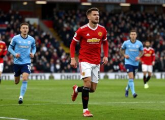 Dundee United vs UNA Strassen: Key Tactics and Player Performances