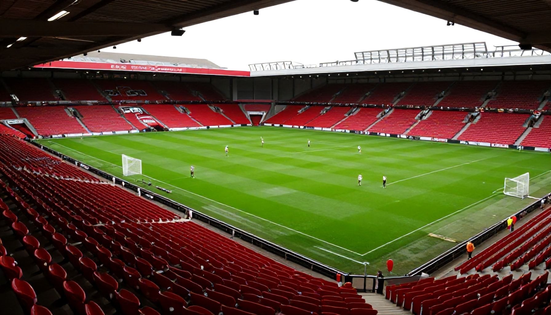 Experience the Thrill of Dundee United Games 1 How to Snag the Best Seats for a Dundee United Match"*