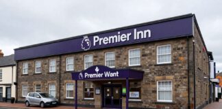Premier Inn Dundee West: Comfortable & Convenient City Stay